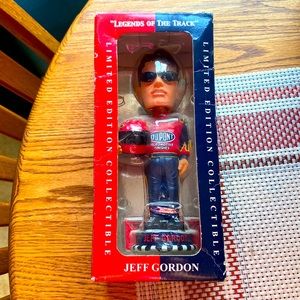 Legends of the Track #24 Jeff Gordon Bobble Head Forever Collectibles
